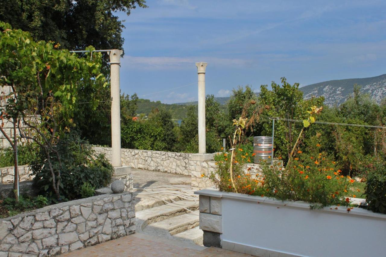 Seaside Apartments With A Swimming Pool Kneza, Korcula - 9269 Racisce Exterior photo